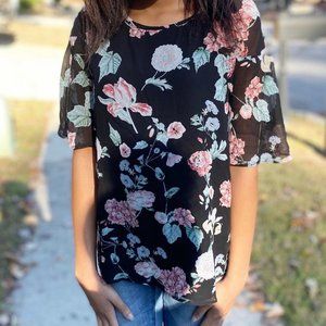 NWT Vince Camuto Floral Blouse/Top